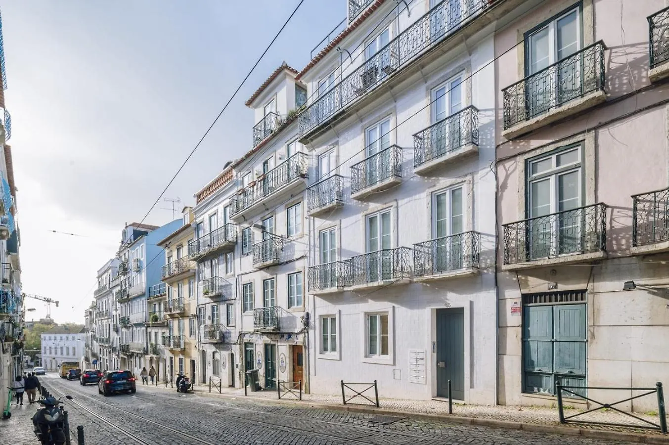 Martos - 1 Bedroom And Terrace In Santos Lisbon Portugal