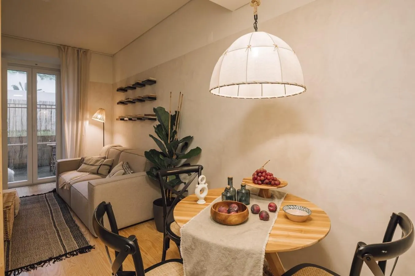 Apartment Martos - 1 Bedroom And Terrace In Santos Lisbon